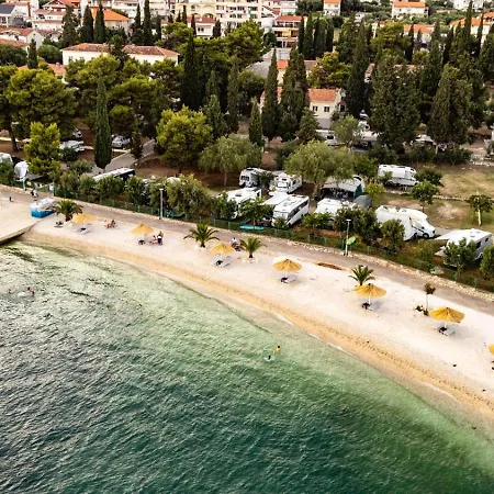 Adrijana شقة تروغير